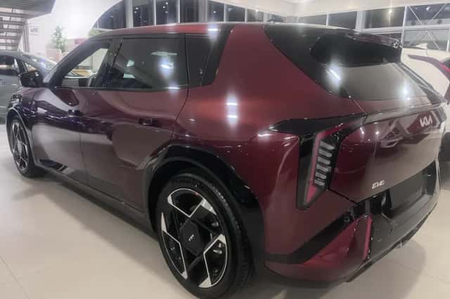 Kia EV4 (2026) thumbnail 2
