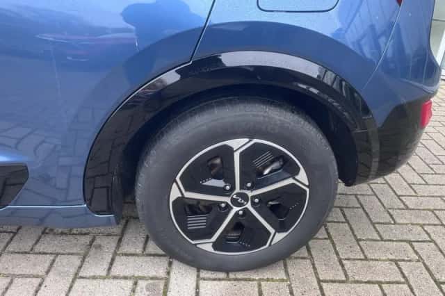 Kia Niro (2025) thumbnail 5