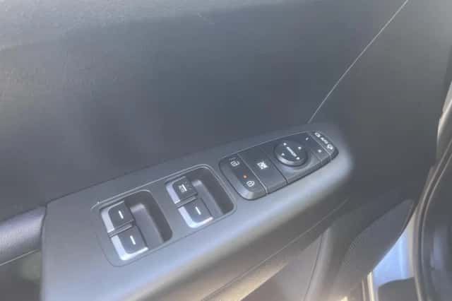 Kia Sportage (2021) thumbnail 14