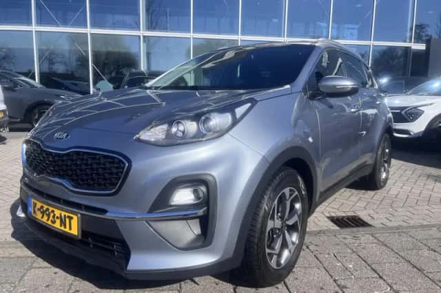 Kia Sportage (2021) thumbnail 3