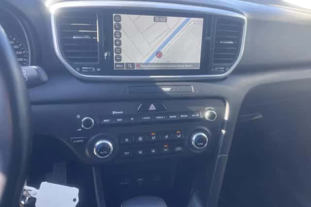 Kia Sportage (2021) thumbnail 8