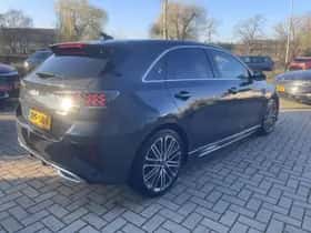 Kia Ceed (2025) thumbnail 2
