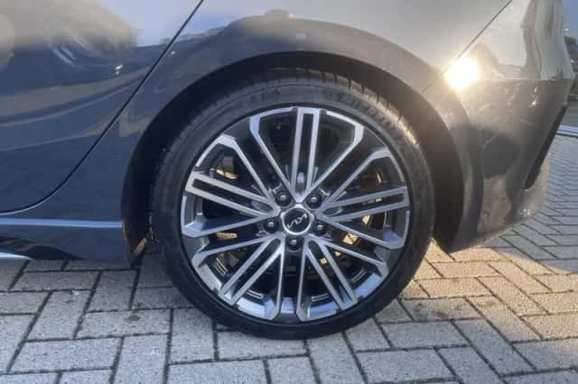 Kia Ceed (2025) thumbnail 6