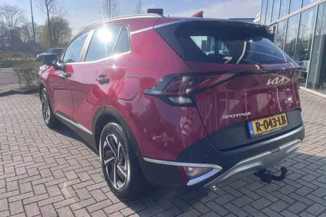 Kia Sportage (2022) thumbnail 2