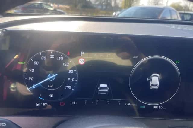 Kia Sportage (2022) thumbnail 10