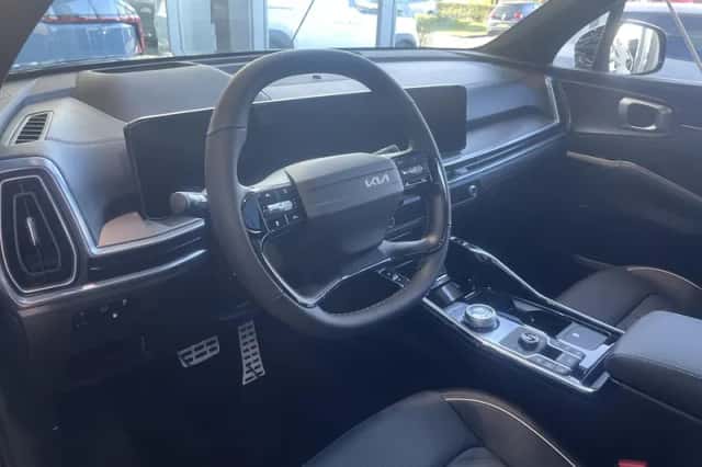 Kia Sorento (2026) thumbnail 12