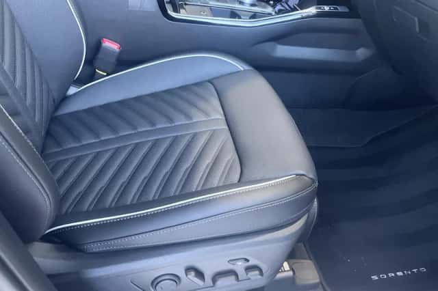 Kia Sorento (2026) thumbnail 8