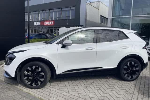 Kia Sportage (2022) thumbnail 2