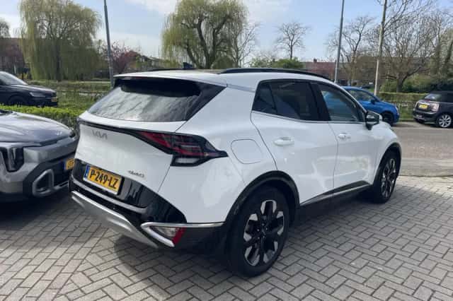 Kia Sportage (2022) thumbnail 5