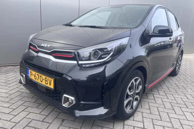 Kia Picanto (2022) thumbnail 3