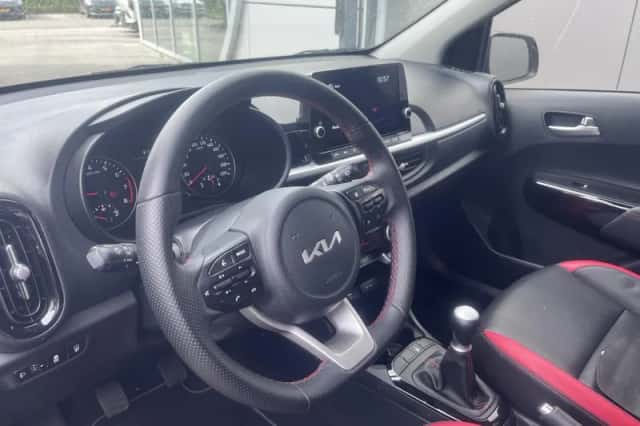Kia Picanto (2022) thumbnail 5