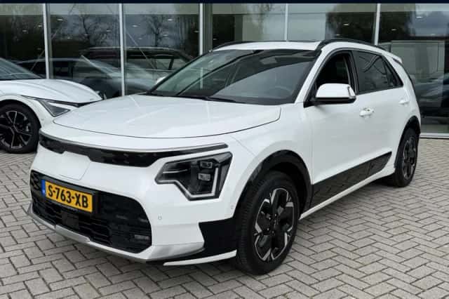 Kia Niro EV (2023) thumbnail 1