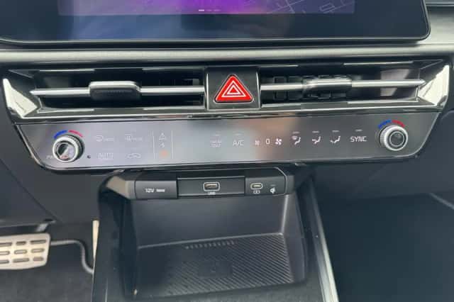Kia Niro EV (2023) thumbnail 24