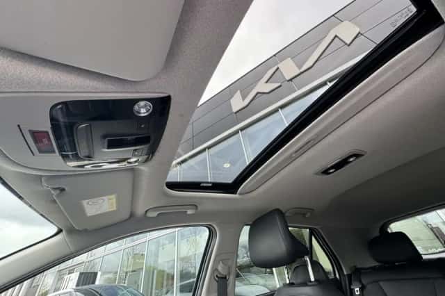 Kia Niro EV (2023) thumbnail 30