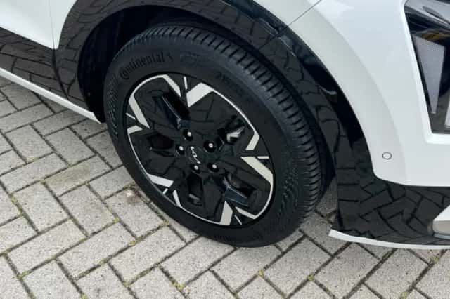 Kia Niro EV (2023) thumbnail 4