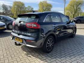Kia Niro (2017) thumbnail 4