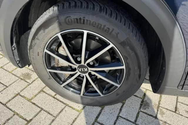 Kia Niro (2017) thumbnail 8