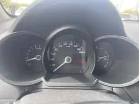 Kia Picanto (2013) thumbnail 3