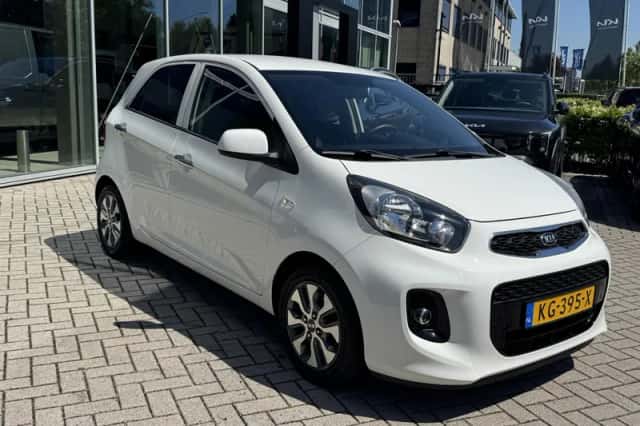 Kia Picanto (2016) thumbnail 4
