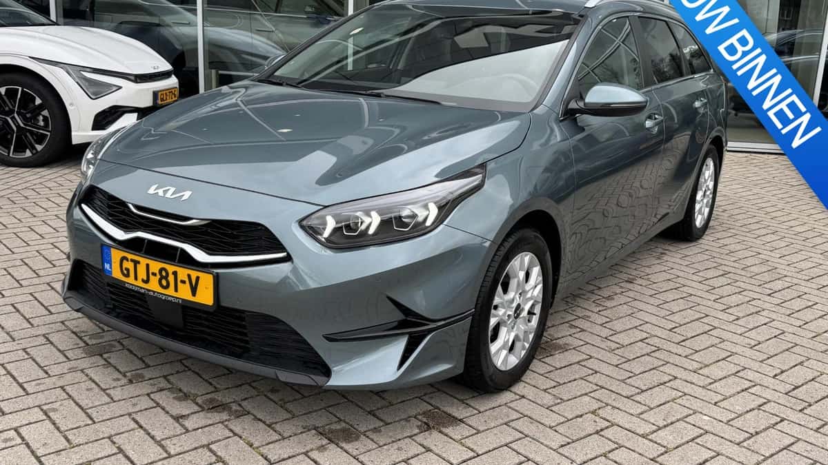 Kia Ceed Sportswagon (2024) — foto 1