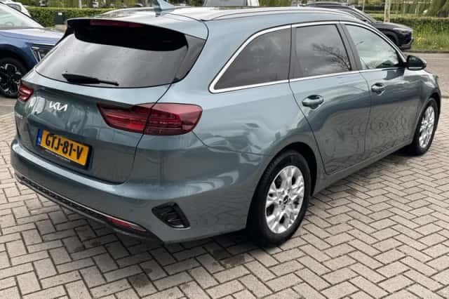 Kia Ceed Sportswagon (2024) thumbnail 2