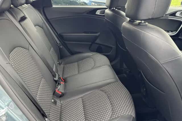 Kia Ceed Sportswagon (2024) thumbnail 13
