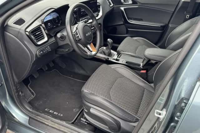 Kia Ceed Sportswagon (2024) thumbnail 14