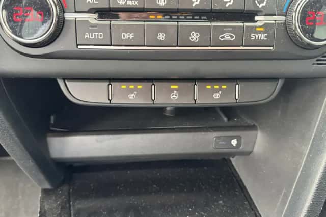 Kia Ceed Sportswagon (2024) thumbnail 23