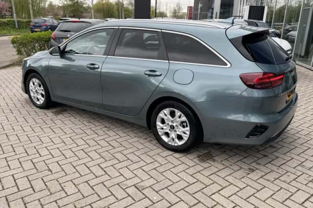Kia Ceed Sportswagon (2024) thumbnail 7