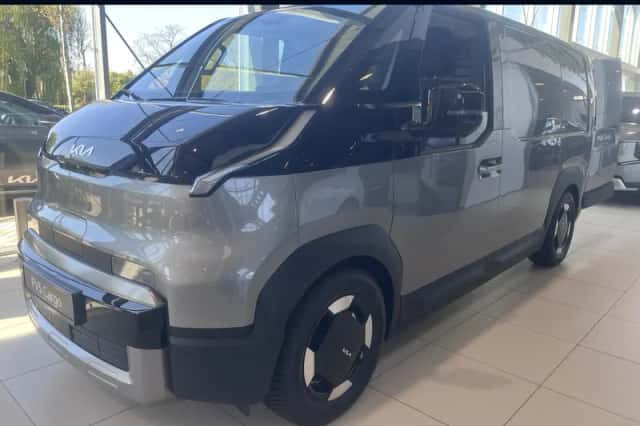 Kia PV5 (2026) thumbnail 1