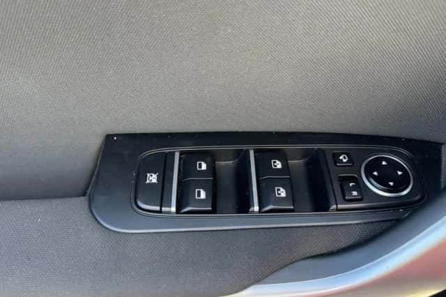 Kia Ceed Sportswagon (2024) thumbnail 13