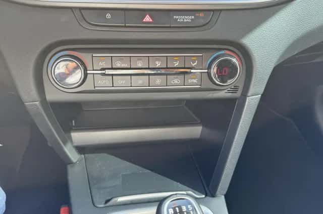 Kia Ceed Sportswagon (2024) thumbnail 15