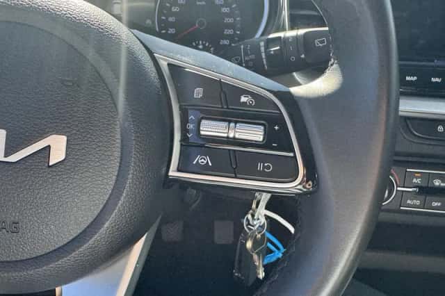 Kia Ceed Sportswagon (2024) thumbnail 17