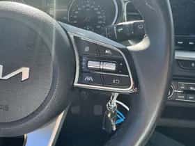 Kia Ceed Sportswagon (2024) thumbnail 17