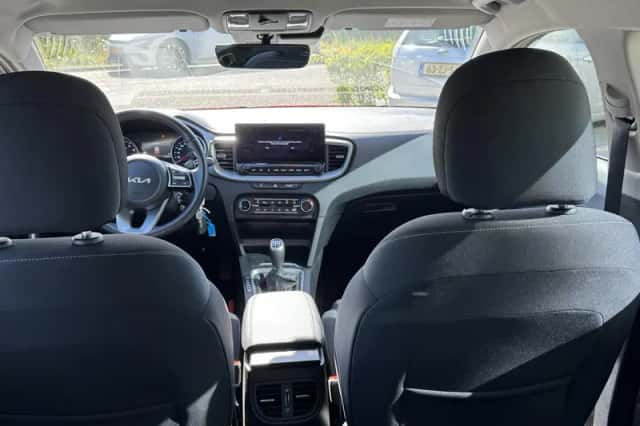 Kia Ceed Sportswagon (2024) thumbnail 21
