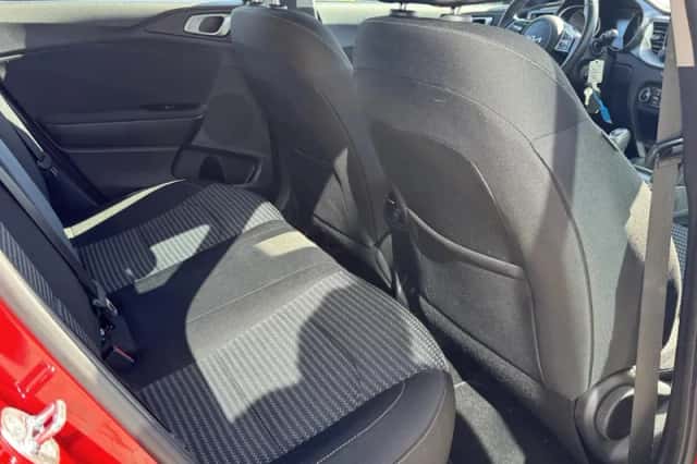 Kia Ceed Sportswagon (2024) thumbnail 23