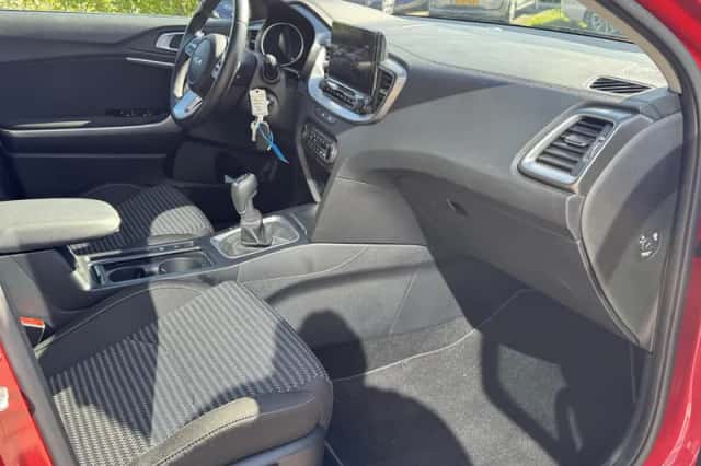Kia Ceed Sportswagon (2024) thumbnail 25