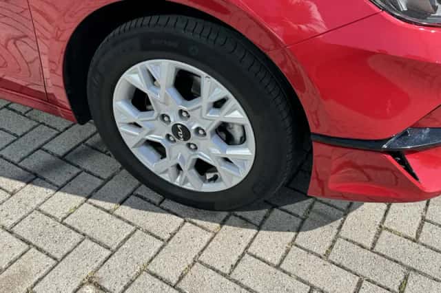 Kia Ceed Sportswagon (2024) thumbnail 4