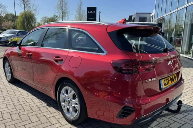 Kia Ceed Sportswagon (2024) thumbnail 6