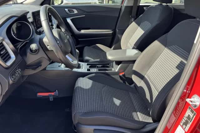 Kia Ceed Sportswagon (2024) thumbnail 10