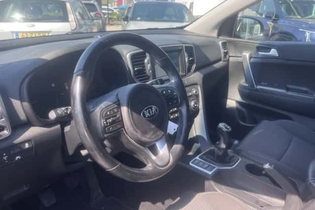 Kia Sportage (2017) thumbnail 5