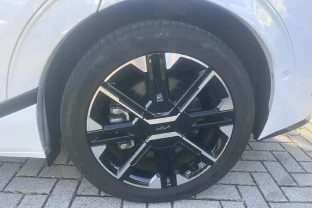 Kia EV6 (2024) thumbnail 5