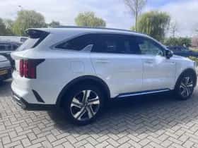 Kia Sorento (2021) thumbnail 2