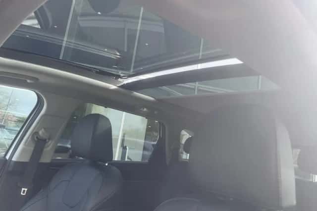 Kia Sorento (2021) thumbnail 13