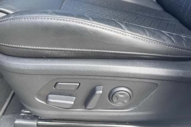 Kia Sorento (2021) thumbnail 25