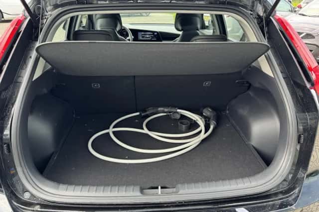 Kia Niro EV (2023) thumbnail 12