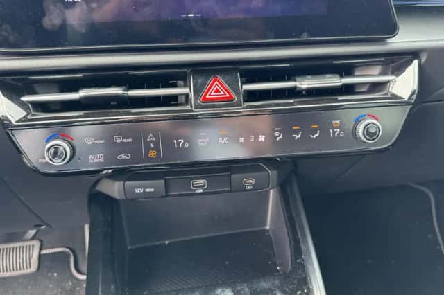 Kia Niro EV (2023) thumbnail 23
