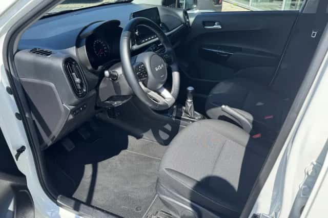 Kia Picanto (2022) thumbnail 14