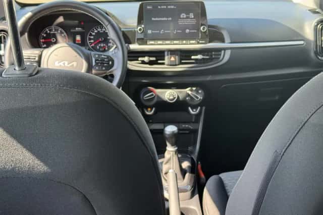 Kia Picanto (2022) thumbnail 15
