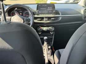 Kia Picanto (2022) thumbnail 15